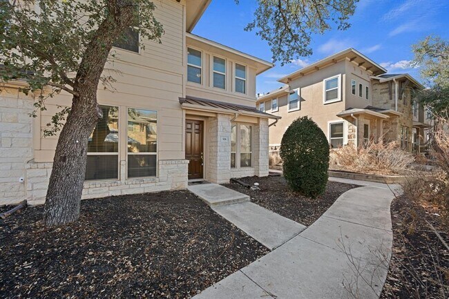 Foto del edificio - 13800 Lyndhurst St