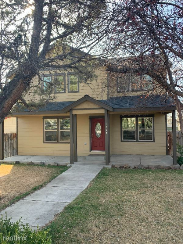 Building Photo - 4 br, 2.5 bath House - 2755 NW 10th St.