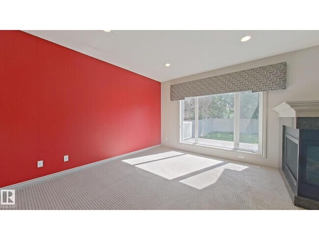 Photo du bâtiment - 6162 Maynard Crescent NW