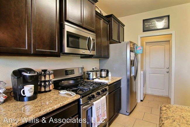 Building Photo - 3 br, 2 bath House - 14713 Lighthouse