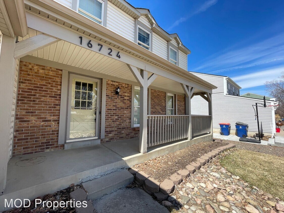 4 br, 2.5 bath House 16724 E Villanova C... House Rental in Aurora