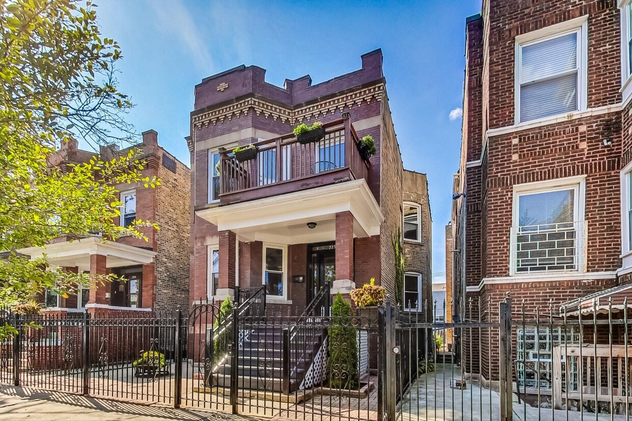 Primary Photo - 2254 N Springfield Ave