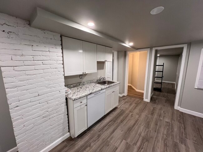 Foto del edificio - 67 Lawrence St