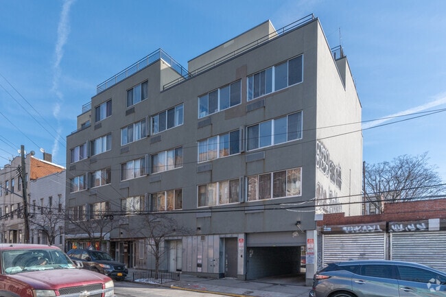 Building Photo - 286 Stanhope St