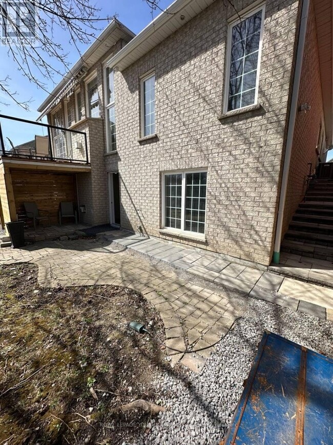 Building Photo - 518 Kinrara Ct