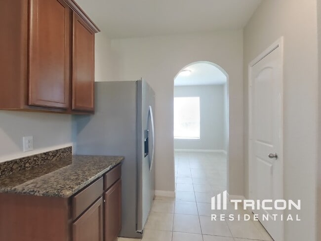 Building Photo - 10823 Spring Brook Pass Dr