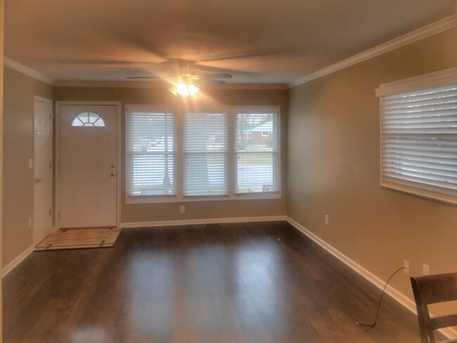 Sala de estar - 2932 Rio Rita Ave