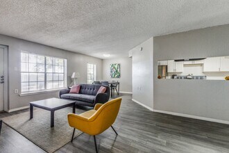 Building Photo - The Annex