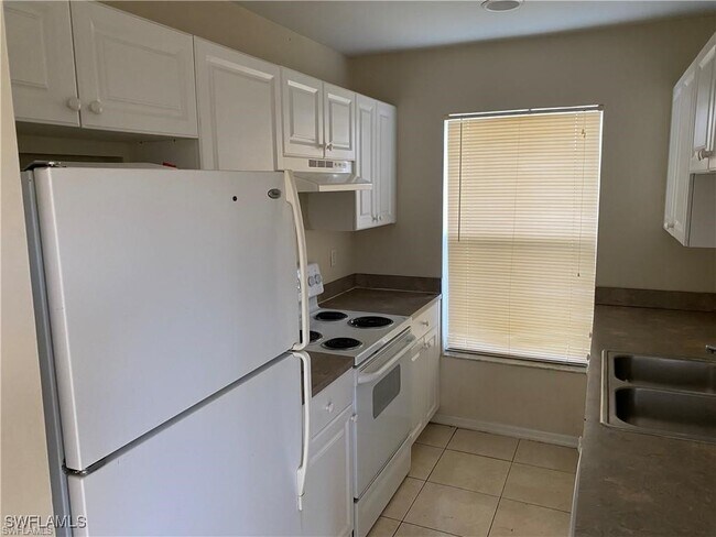 Foto del edificio - 4542 24th St SW