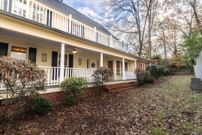 Building Photo - Charming Charleston Style 3-Bedroom Home w...