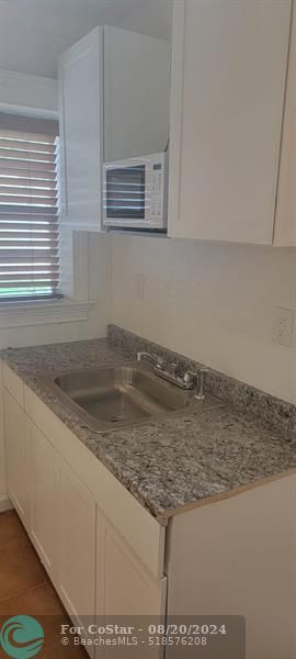 Foto del edificio - 5937 Taft St