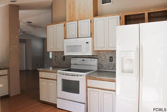 Building Photo - 11 Flaxton Ln