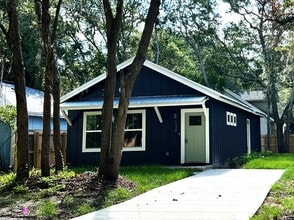 Building Photo - 532 S 13th Terrace