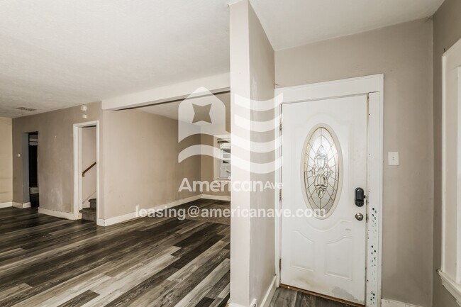 Foto del edificio - 529 E Victoria St