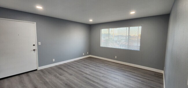 Foto del edificio - 1203 W 164th St