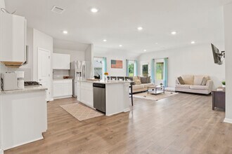 Building Photo - 772 Gold Finch Wy