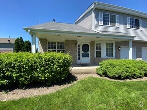 Building Photo - 3503 Willowview Ct