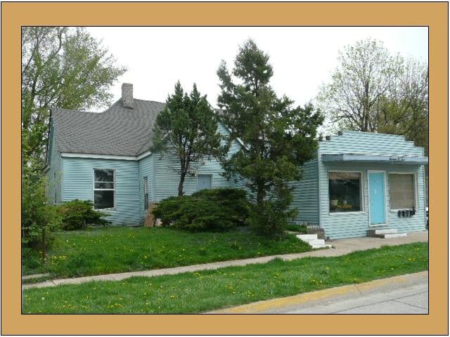 Foto principal - 702 N Elson St