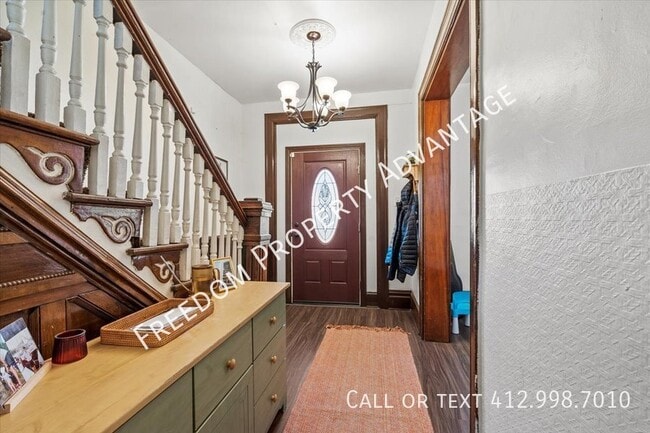 Building Photo - 1113 Chartiers Ave