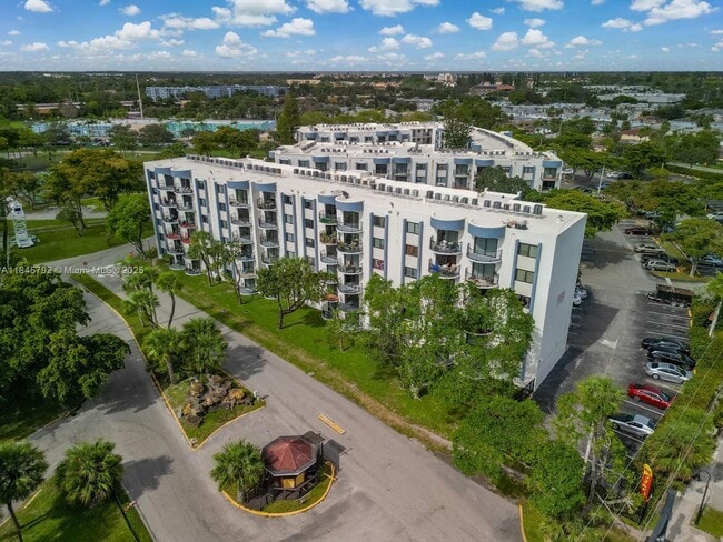 Building Photo - 2611 NW 56th Ave
