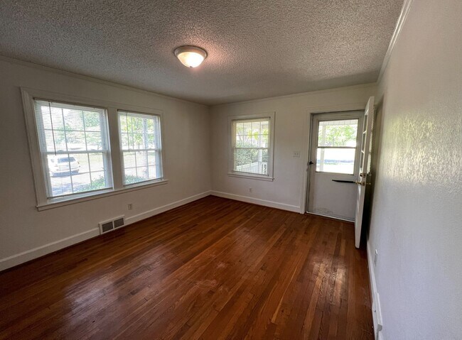 Building Photo - FOR RENT DAVIE COUNTY!!