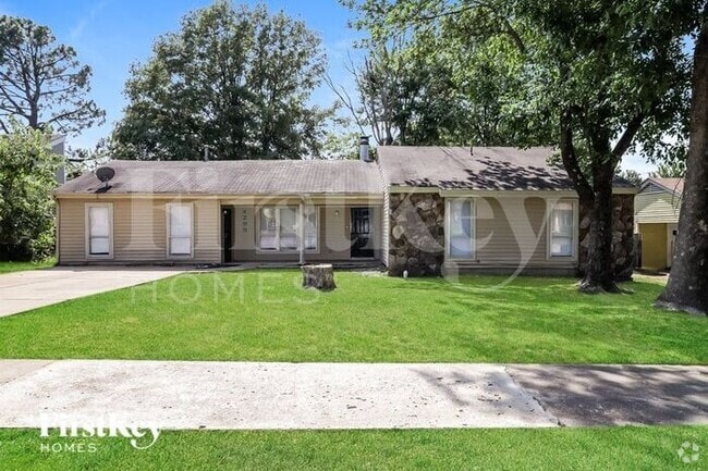 Building Photo - 4299 Crescent Park Dr