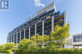 Building Photo - 1040 The Queensway