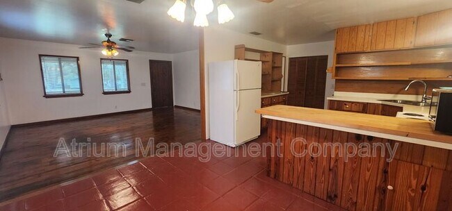 Building Photo - 4760 SE 30th Ct