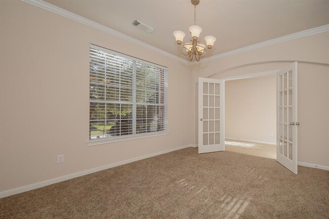 Building Photo - 47 N Spinning Wheel Cir
