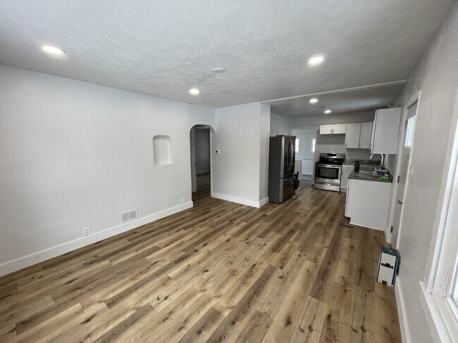 Foto del edificio - 218 W 28th St