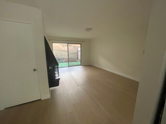 Entrance and Living Area - 2105 Carnegie Ln