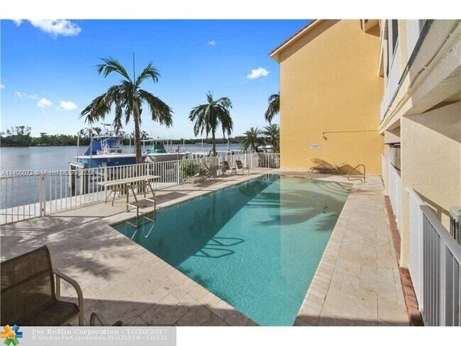 Building Photo - 4202 N Ocean Dr