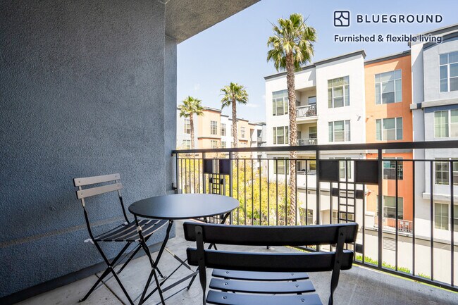 Building Photo - 39370 Civic Center Dr