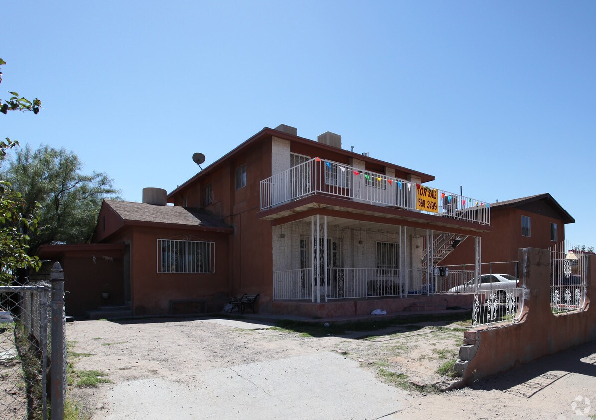 Building Photo - 3608 Tularosa Ave