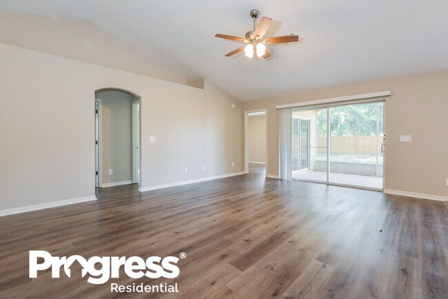 Foto del edificio - 11121 Autumn Wind Loop