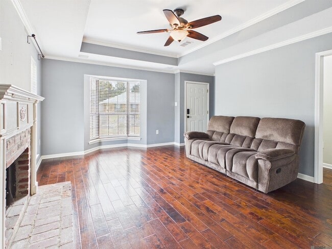 Building Photo - 1058 Bullrush Dr