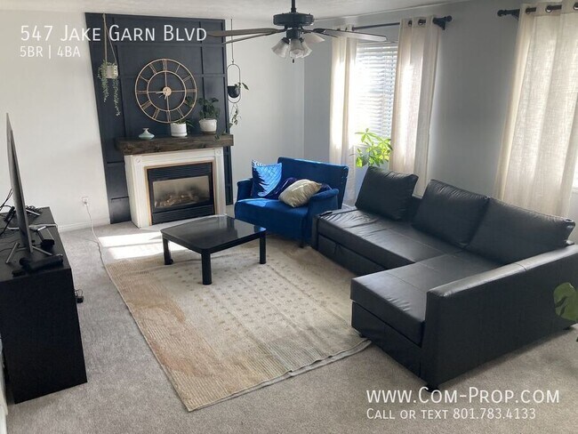 Foto del edificio - 547 Jake Garn Blvd