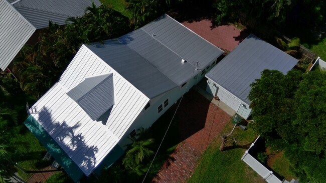 Foto del edificio - 221 Durrance St