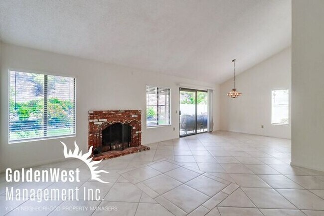 Foto del edificio - Captivating 3Bdm 2Ba Home in Rancho San Diego