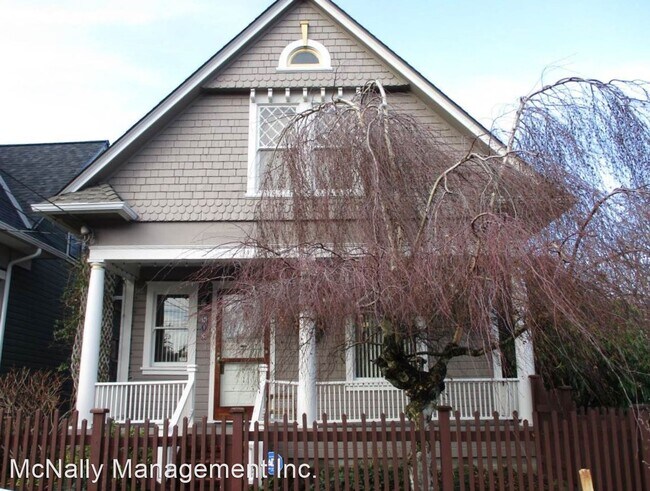 Building Photo - 3 br, 2 bath House - 803 N 2nd Street