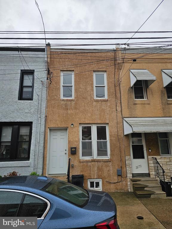 Building Photo - 3173 Salmon St