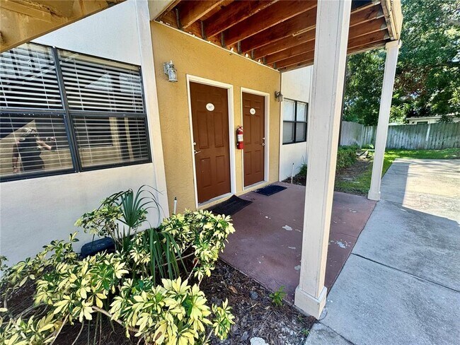 Foto del edificio - 10196 Sailwinds Blvd S