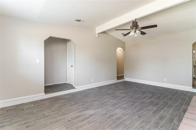 Building Photo - 4000 School Hill Cir