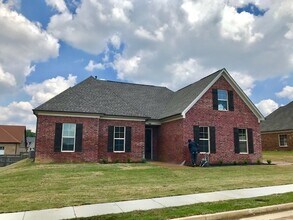 Building Photo - 5413 Riverstone Dr