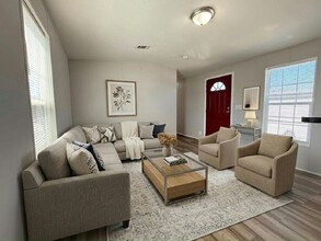 Building Photo - 11409 Betsy Way