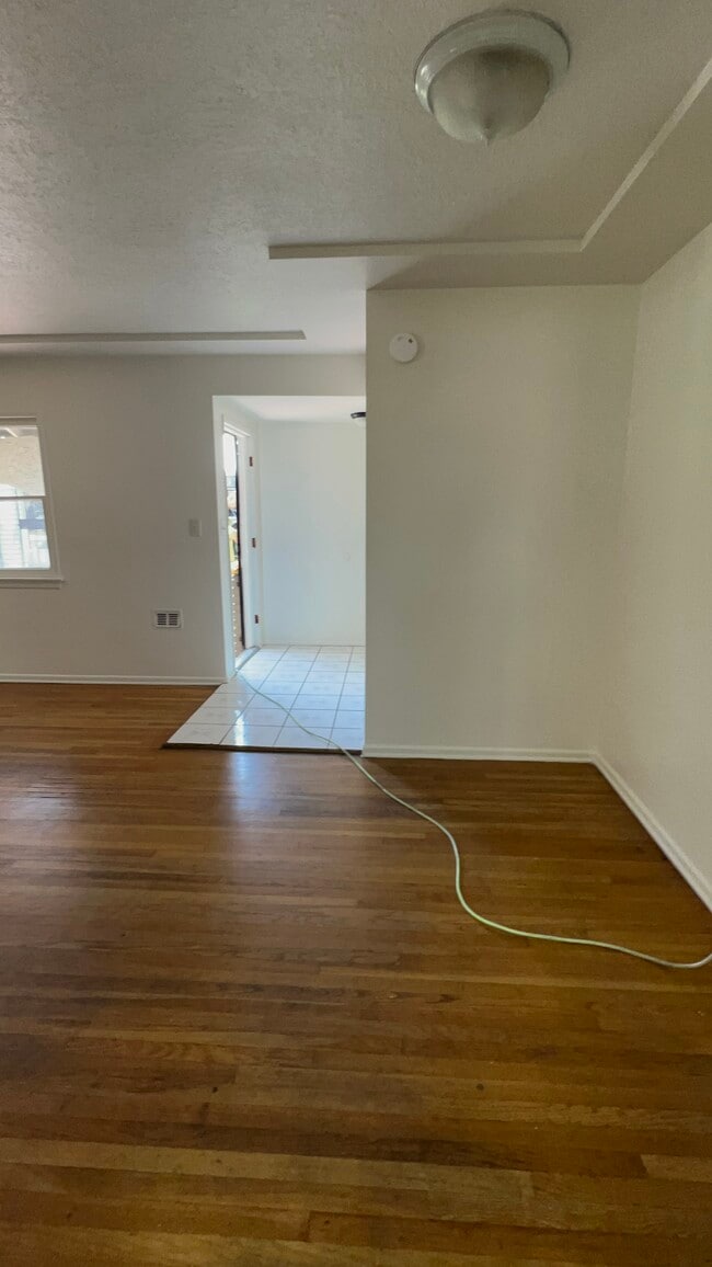 Foto del edificio - 10063 Faywood St