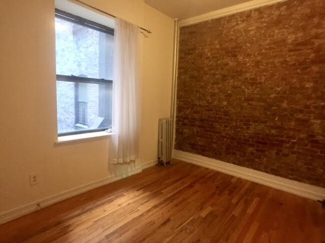 Foto del edificio - 3456 Broadway