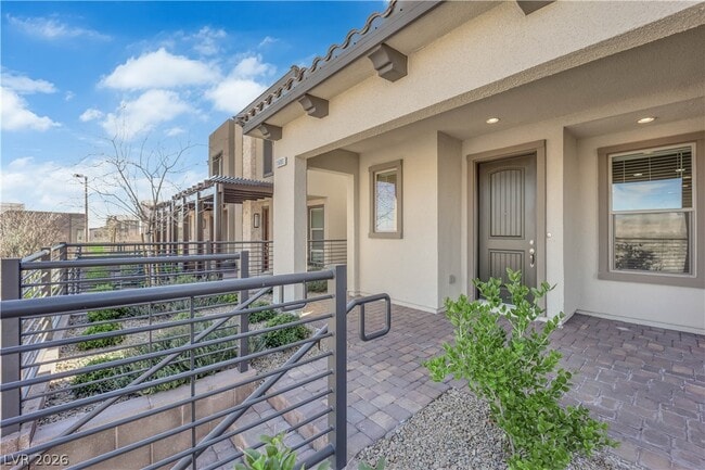 Foto del edificio - 11680 Hamilton Lk Ave