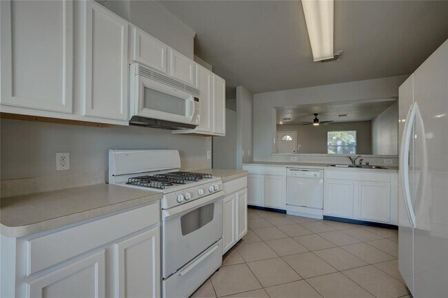 Building Photo - 21518 Sunrise Brook Ln