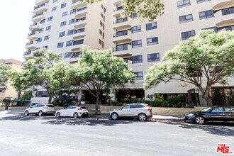 Building Photo - 727 S Ardmore Ave
